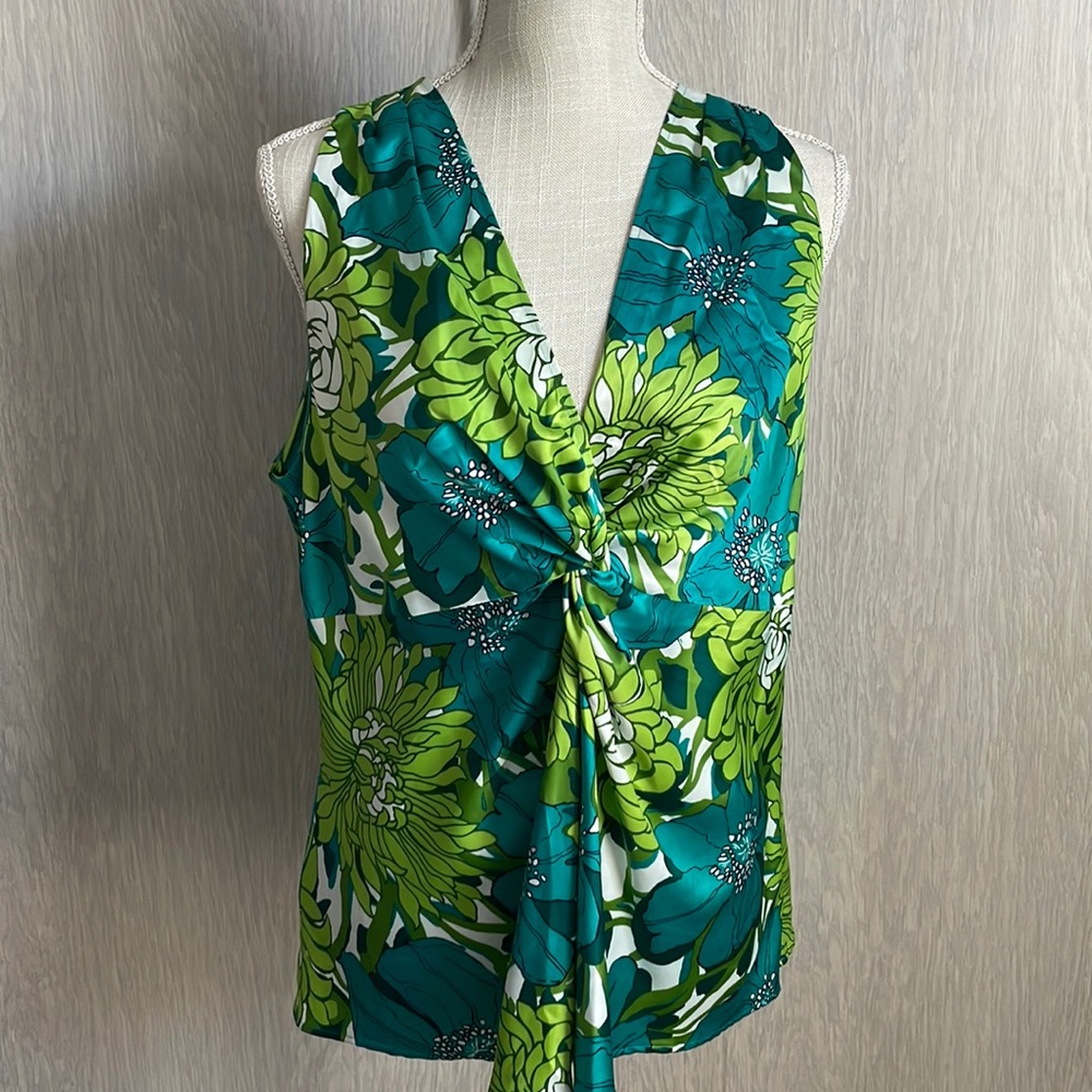 Ann Taylor Floral Sleeveless Top